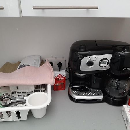Pratique Et Calme Dans Centre De Evry Apartment Courcouronnes Bagian luar foto
